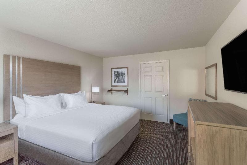 Days Inn by Wyndham Yosemite Area 3