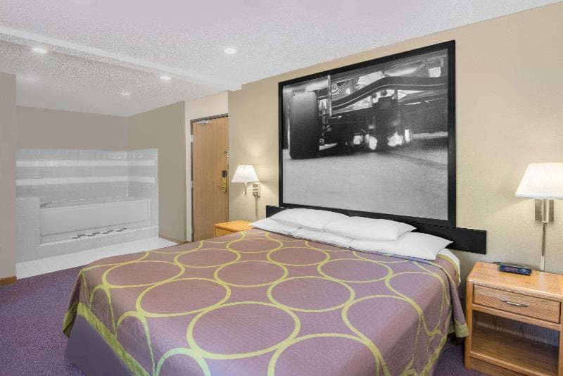 Super 8 By Wyndham Knoxville 3