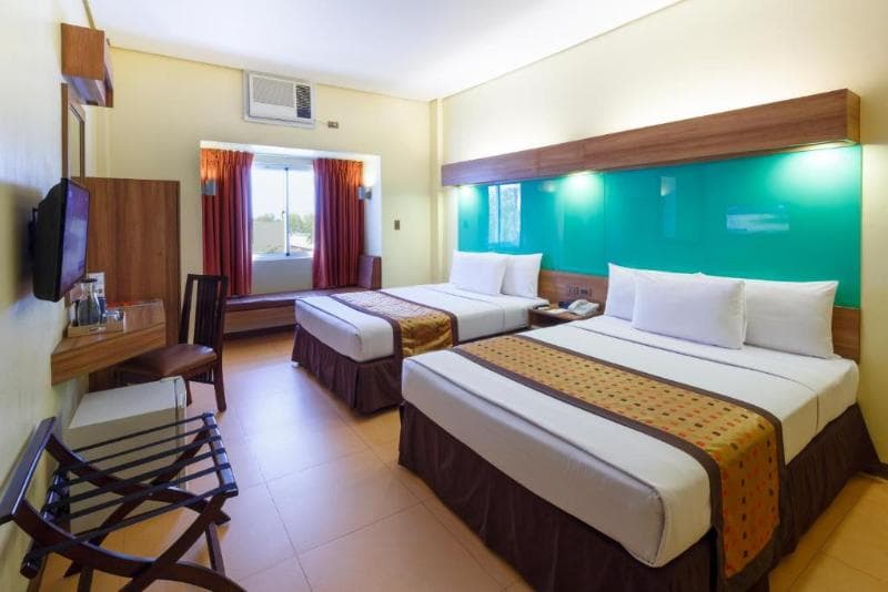 Microtel By Wyndham General Santos 5