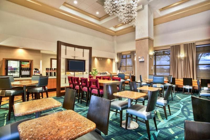 Springhill Suites Chicago Southwest At Burr Ridge 4