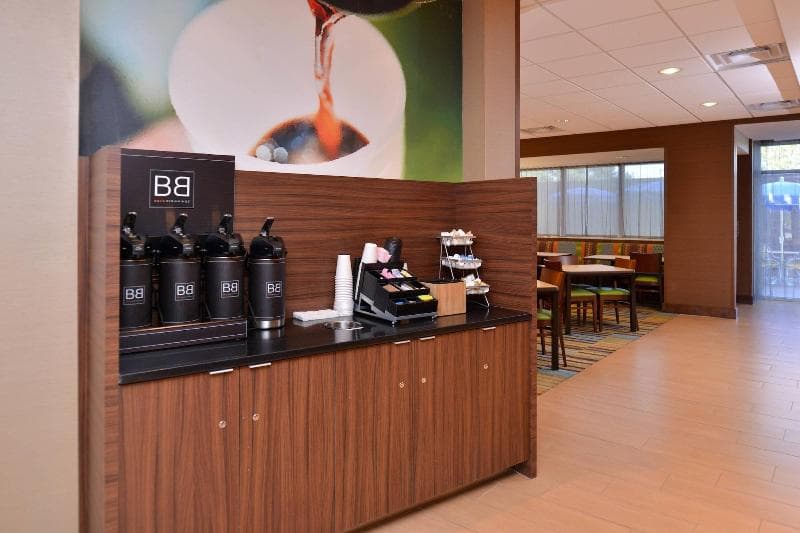 Fairfield Inn & Suites Farmington 2