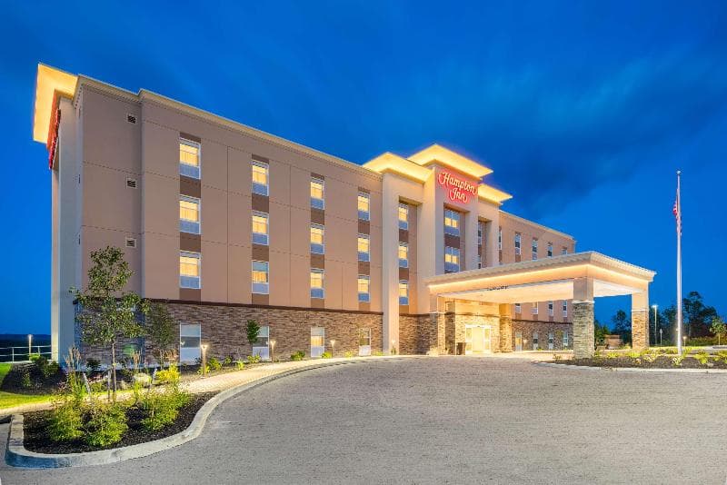 Hampton Inn by Hilton Oxford, ME 2