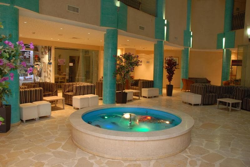 Adi Hotel 4
