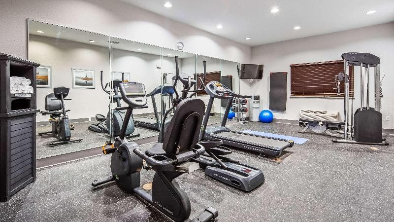 Best Western Plus Lampasas Inn & Suites 2