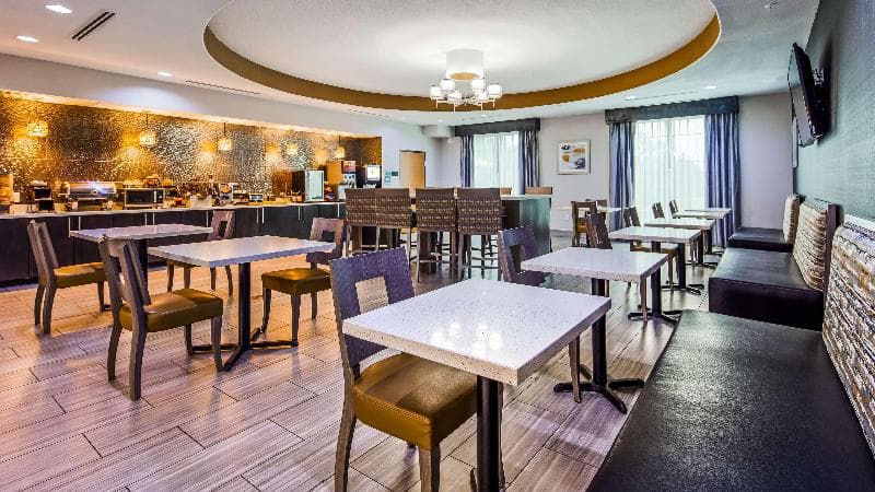 Best Western Plus Lampasas Inn & Suites 3