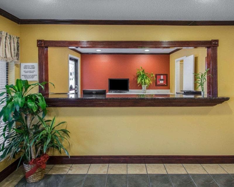 Econo Lodge Defuniak Springs I-10 4