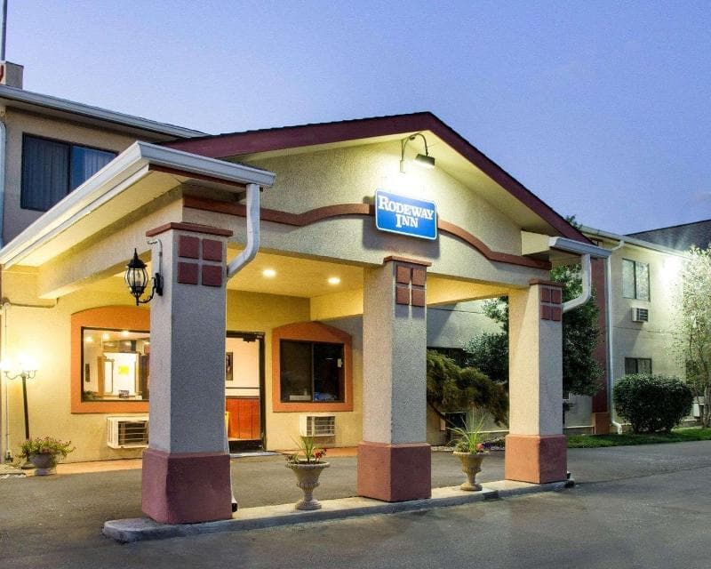 Rodeway Inn Florence - Cincinnati South 5