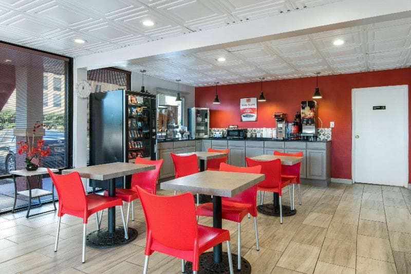 Econo Lodge photo 1