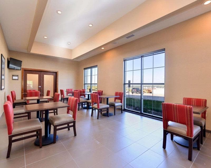 Comfort Inn & Suites Mandan Bismarck 3