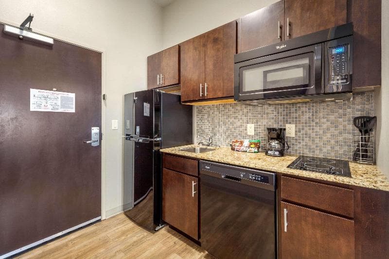 Mainstay Suites University 3