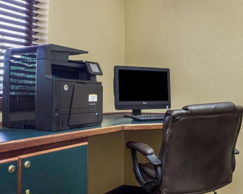 Comfort Inn Bismarck main