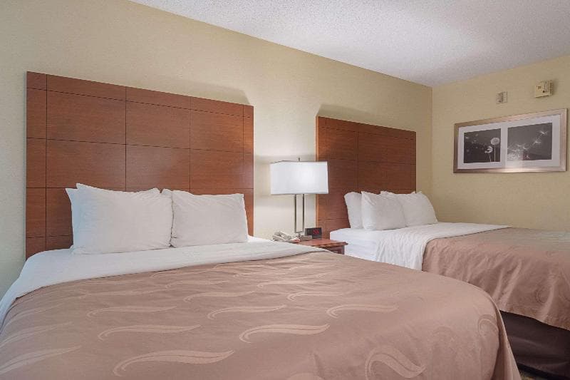 Quality Inn 5