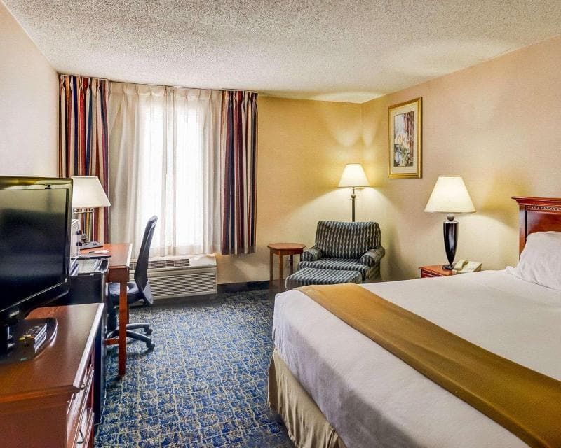 Quality Inn Spring Mills Martinsburg North photo 1