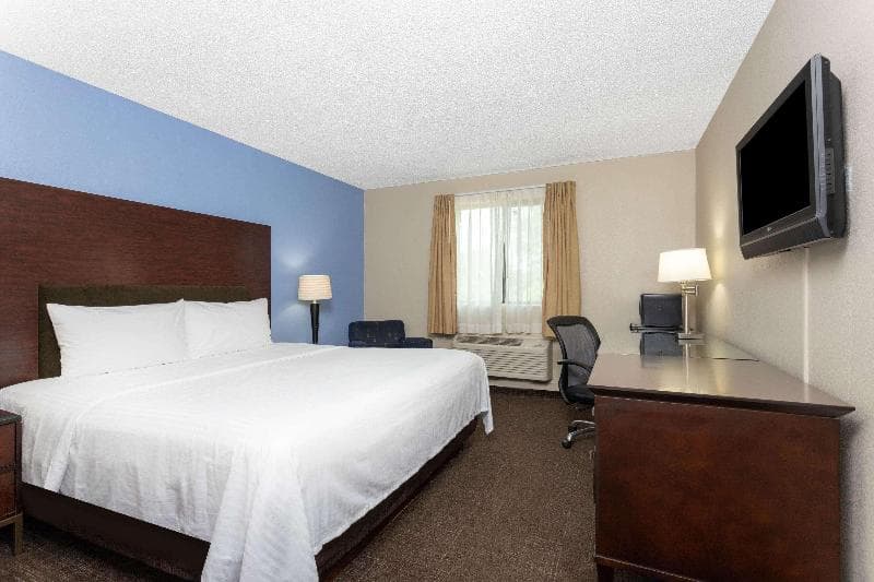 Days Inn & Suites By Wyndham Hammond 4