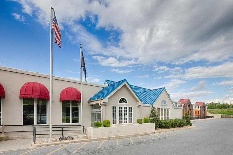 Hawthorn Extended Stay by Wyndham Chambersburg 4