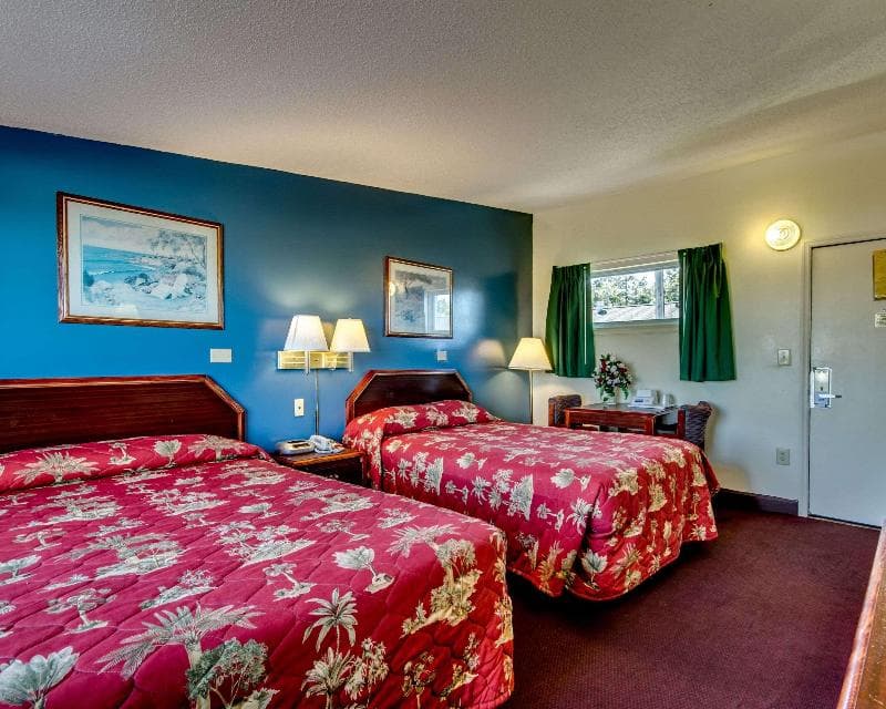 Rodeway Inn / Harbor 3