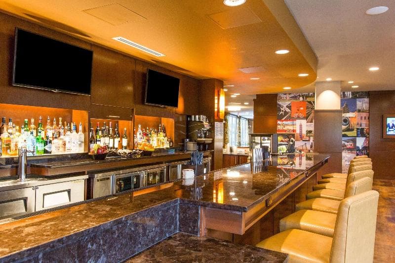 Cambria Hotel & Suites Planofrisco 2