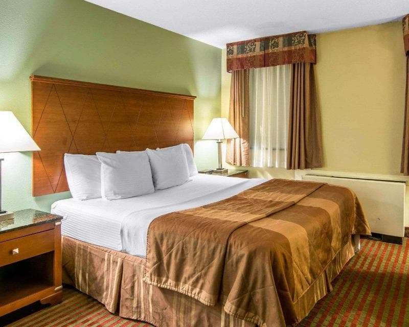 Mainstay Suites Williamsburg 1