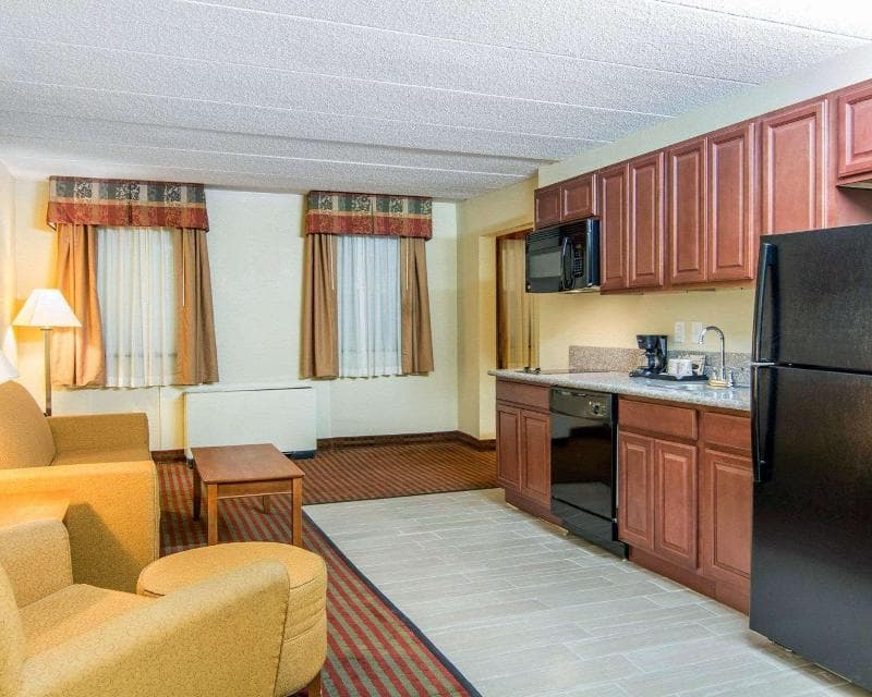 Mainstay Suites Williamsburg 5