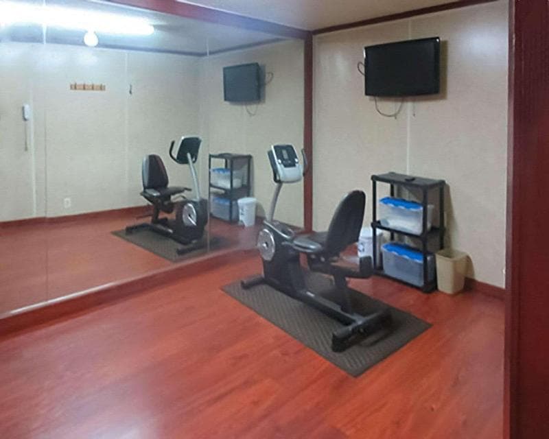 Econo Lodge Inn & Suites Tyler Area photo 1