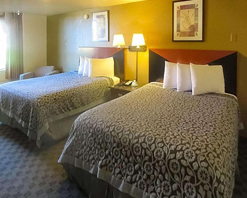 Econo Lodge Inn & Suites Tyler Area 3