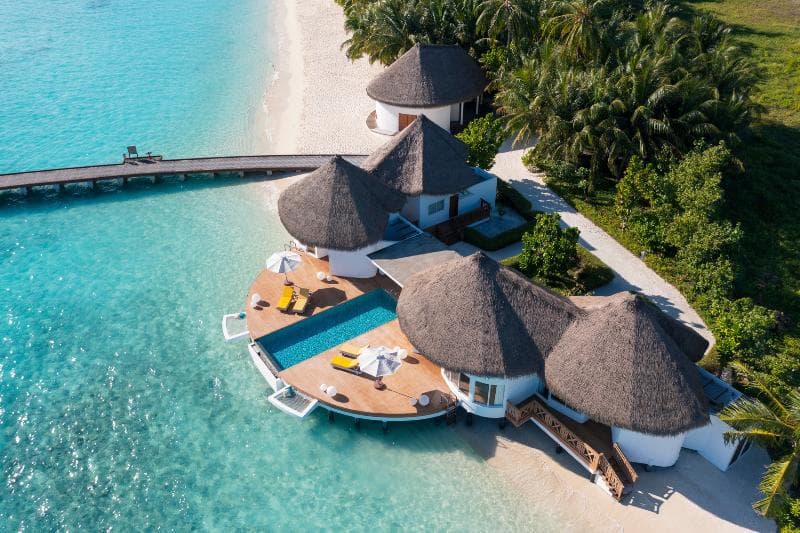 Mercure Maldives Kooddoo Adult-Only Resort 4