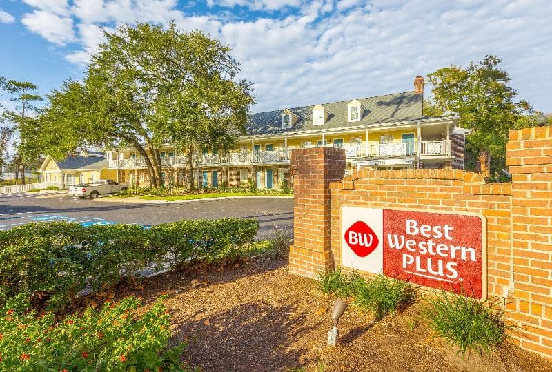 Best Western Plus St. Simons photo 1