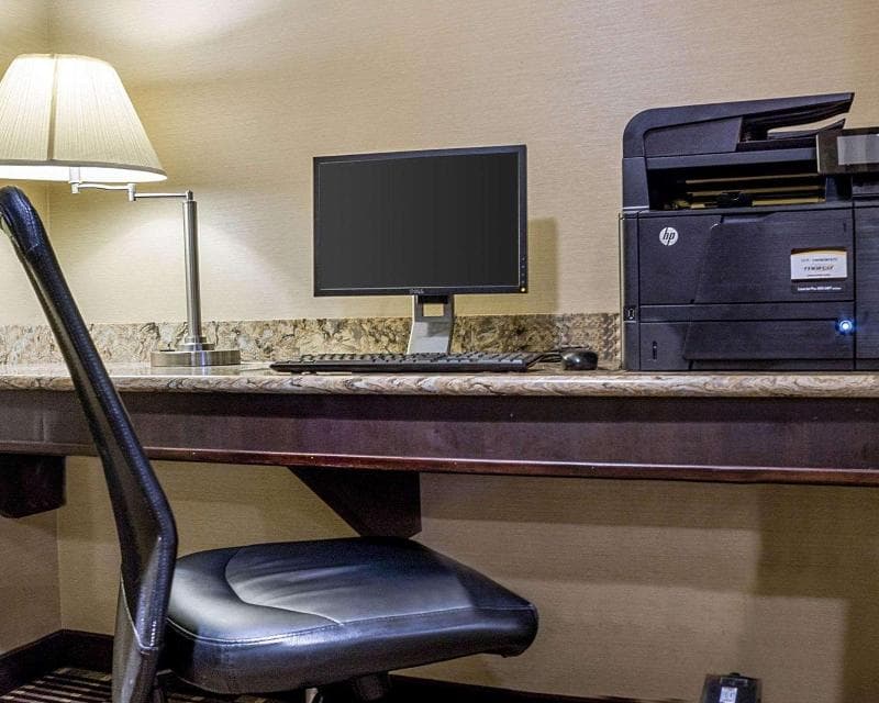 Mainstay Suites photo 1