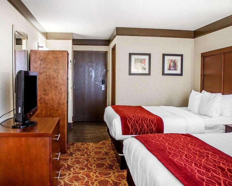 Comfort Inn 2