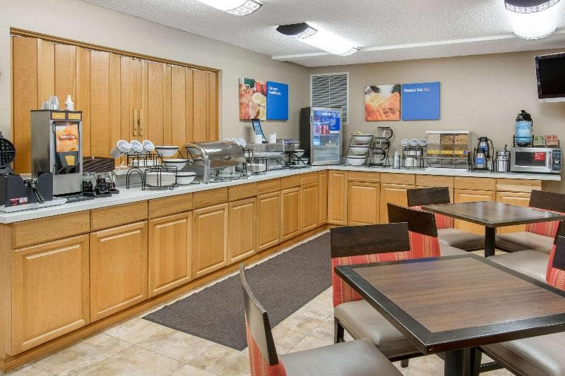 Comfort Inn photo 1