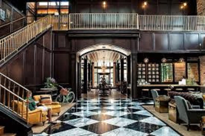 Metropole Bangkok, The Crest Collection 2