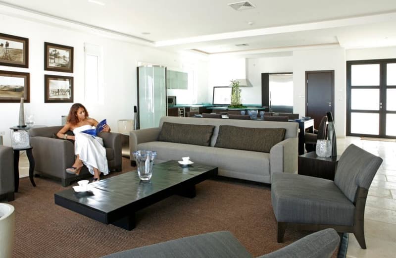 Coral Beach Club 4