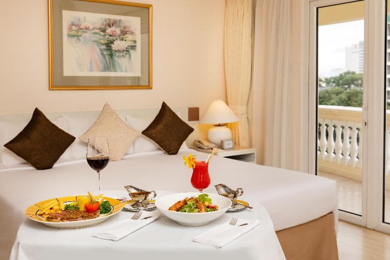 Norfolk Mansion - Luxury Serviced Apartment 5