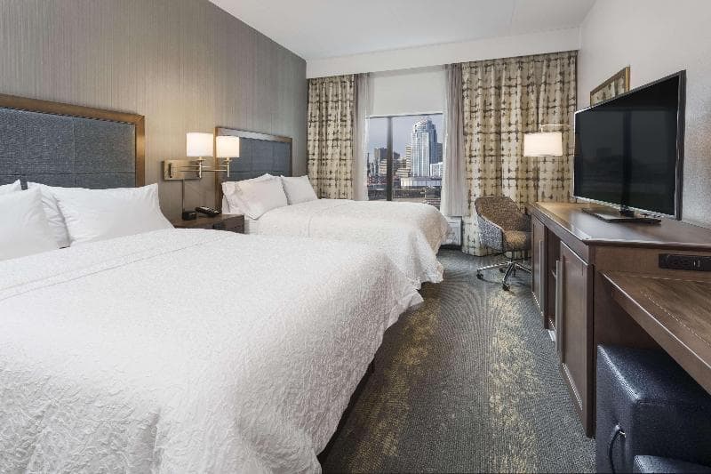 Hampton Inn & Suites Newport/Cincinnati 3