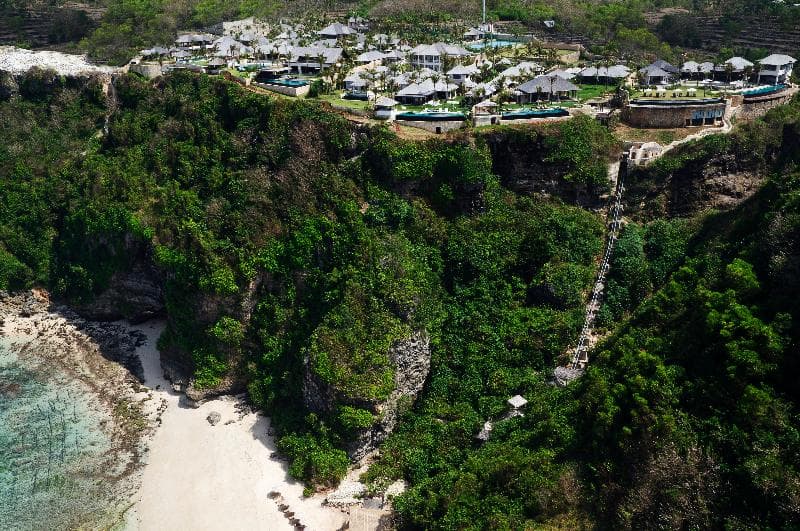 The Ungasan Clifftop Resort 3