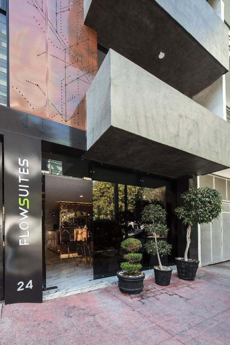 The Suites Wtc 2