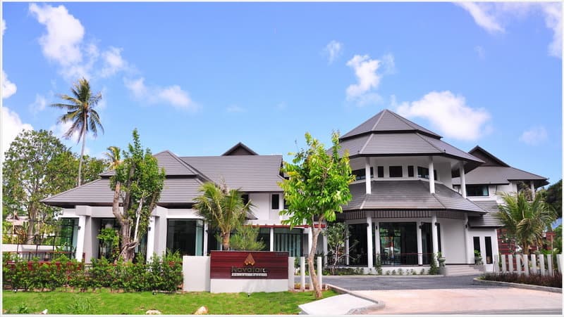 Navatara Phuket Resort 3