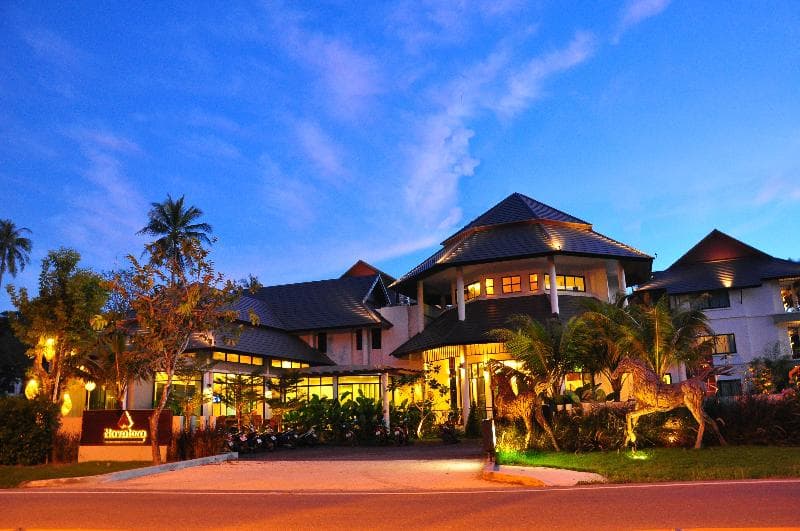 Navatara Phuket Resort 4