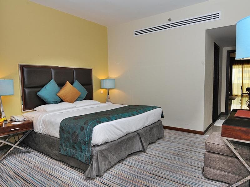 Phoenix Plaza Hotel Apartments 3