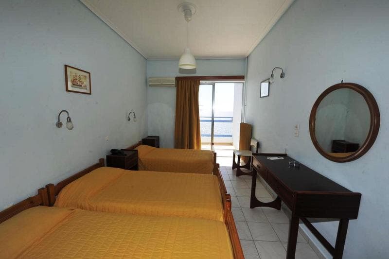 Siagas Beach Hotel 5