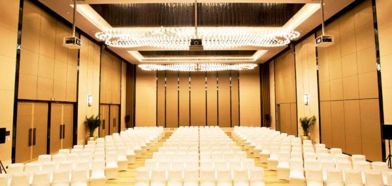 Days Hotel & Suites By Wyndham Liangping photo 1