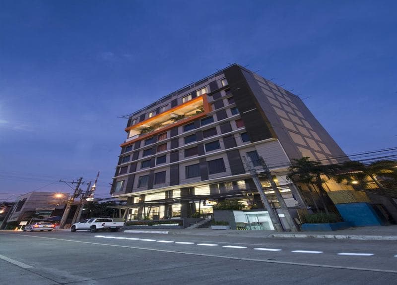 Hive Hotel & Convention Place photo 1