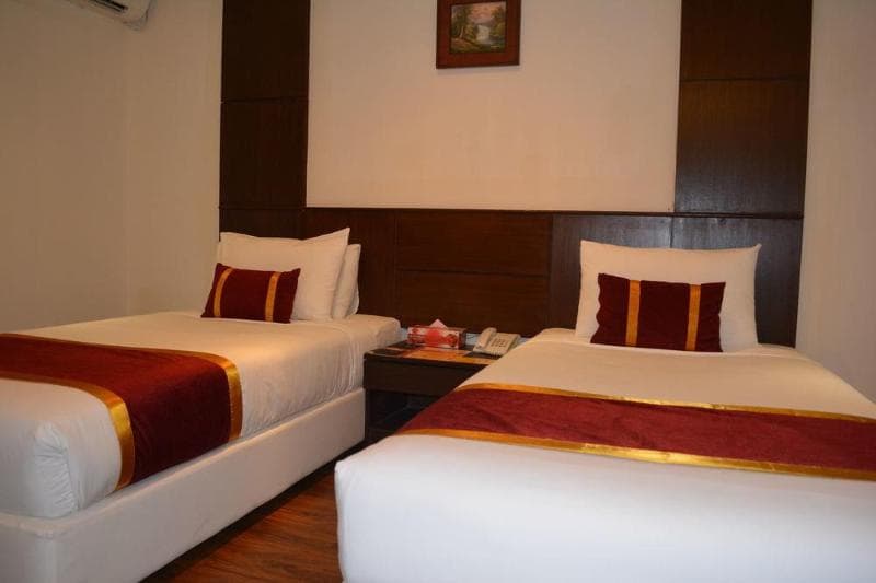 Grand Oriental photo 1