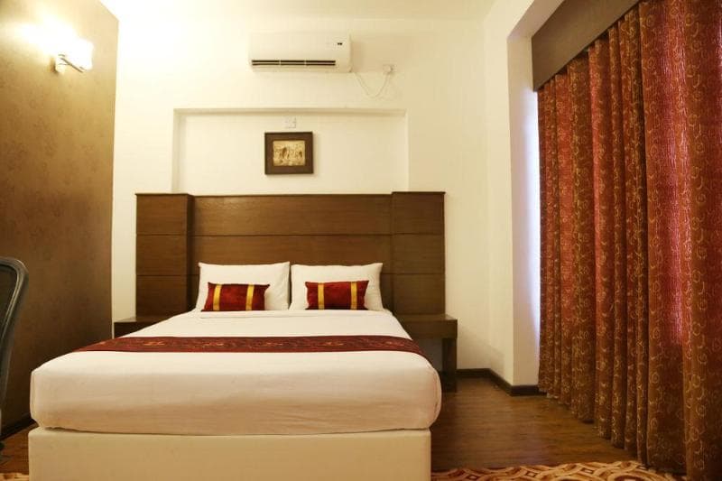 Grand Oriental 4