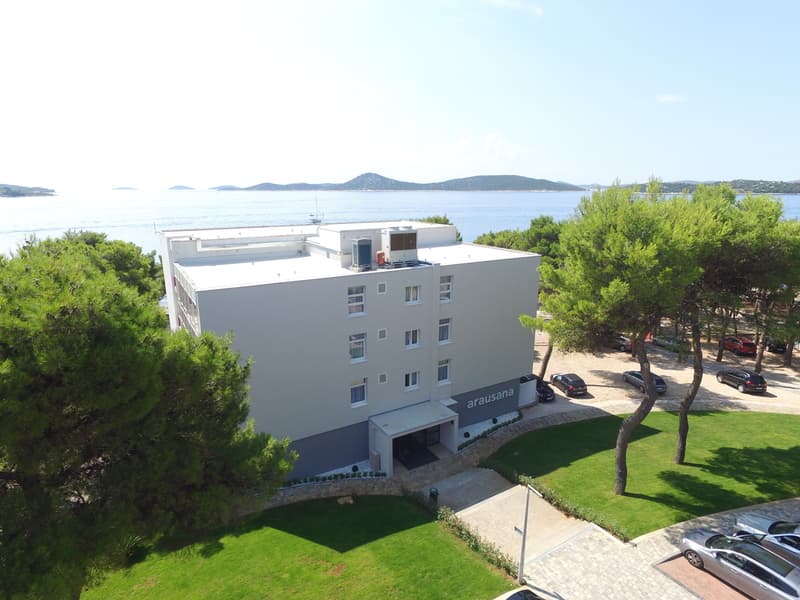Villa Arausana & Antonina 1