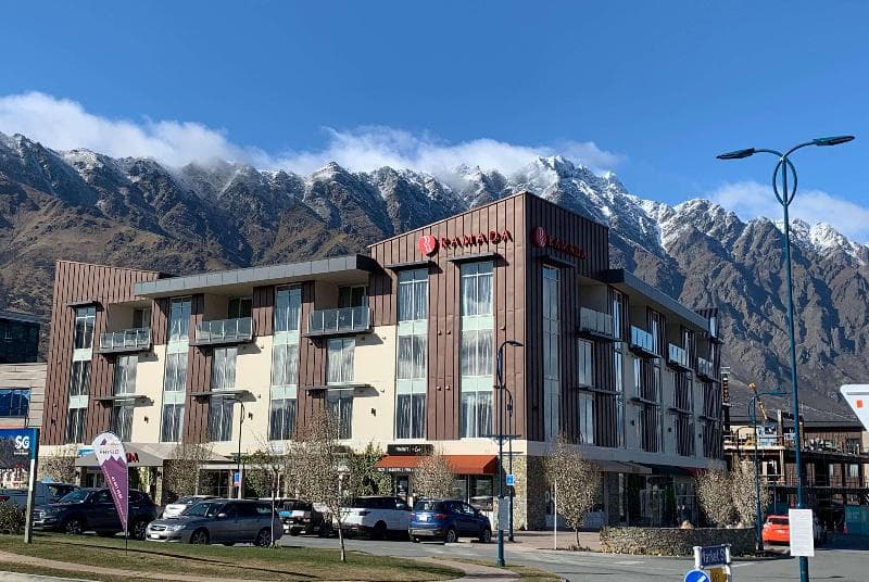 Ramada Suites By Wyndham Queenstown Remarkables Park 4