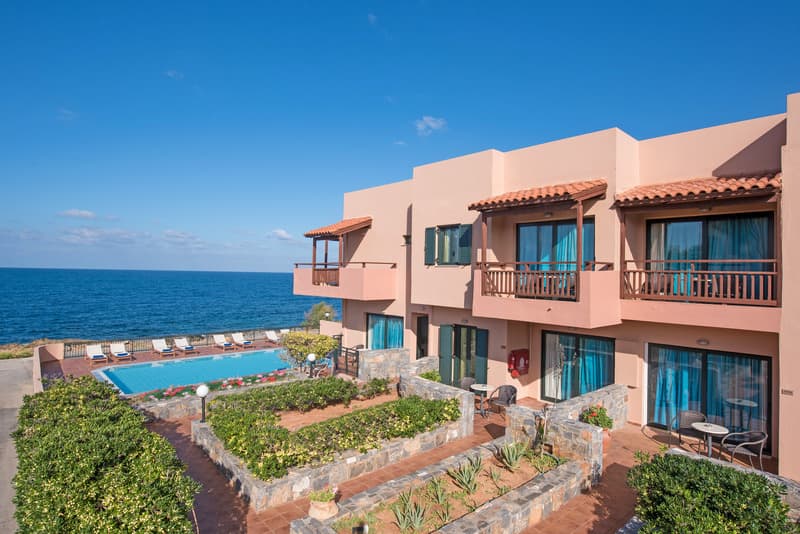 Koutrakis Suites 1