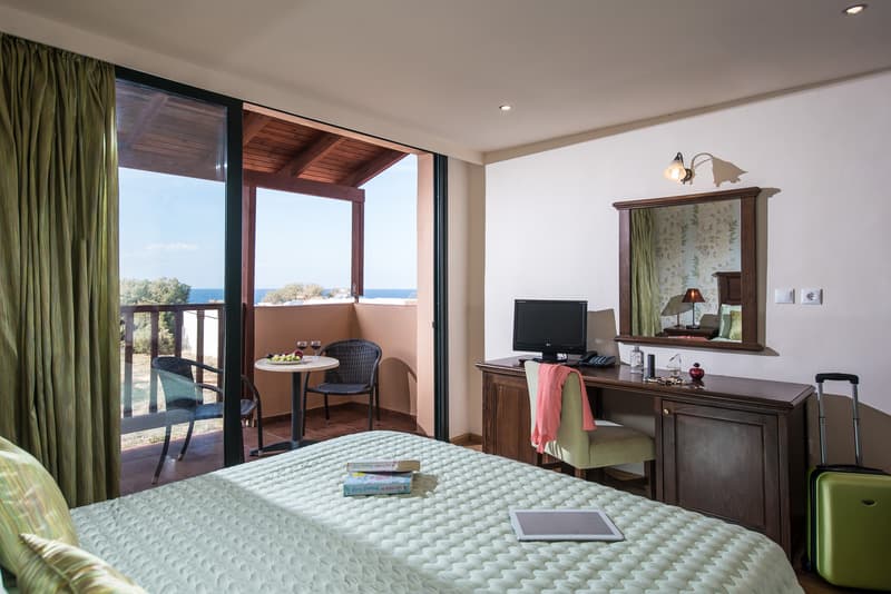 Koutrakis Suites 4