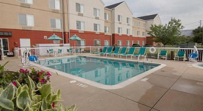 Fairfield Inn & Suites Lancaster East At The Outlets photo 1