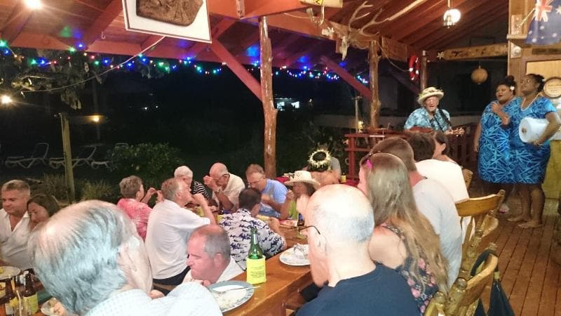 Aroa Beachside Inn photo 1
